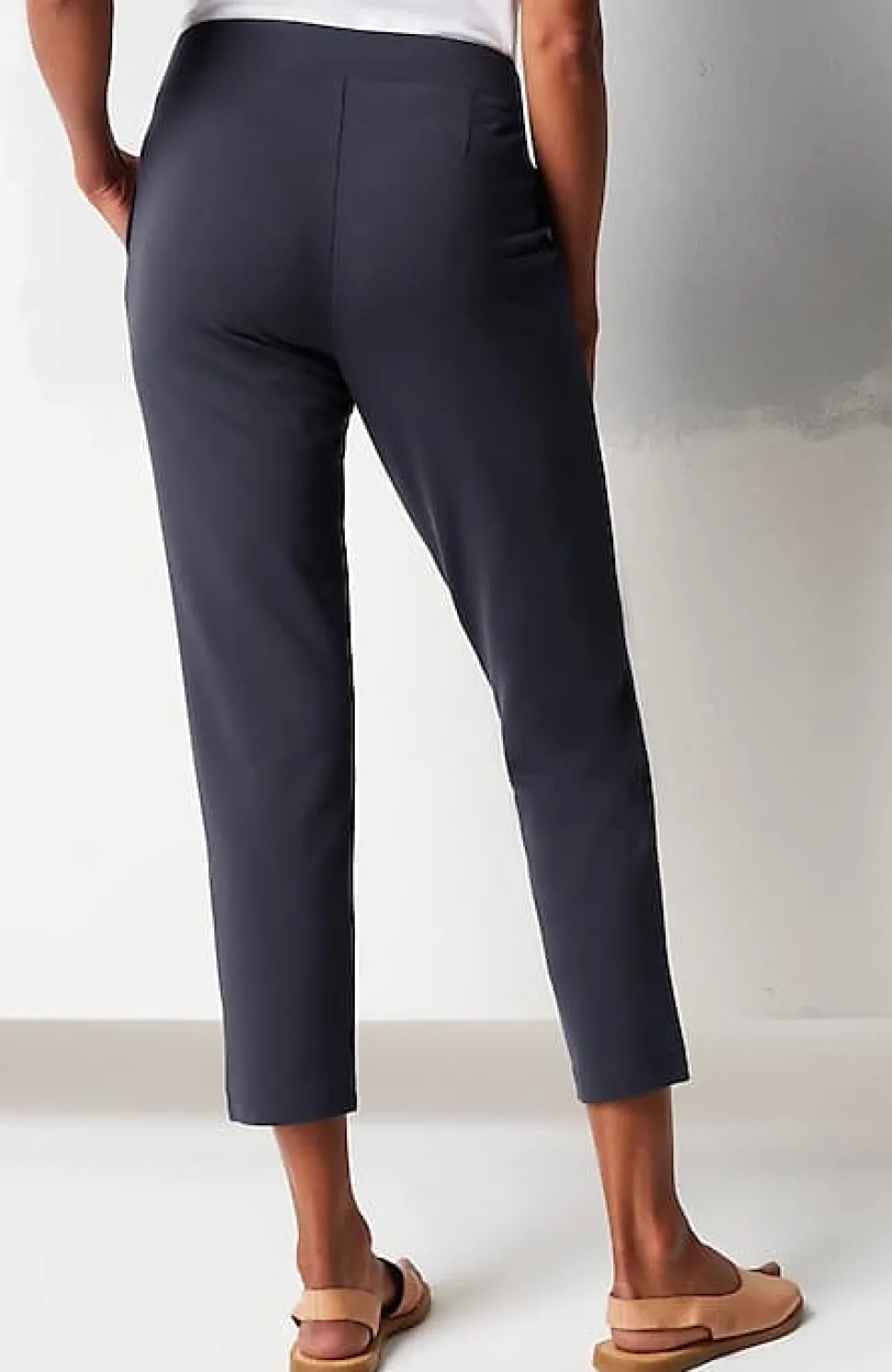 Pure Jill Affinity Slim-Leg Crops | Jjill